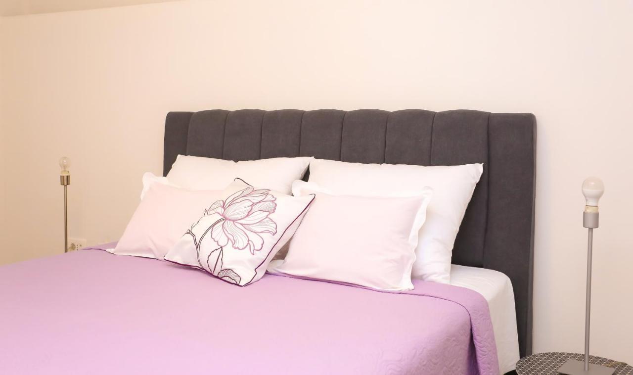Apartment Dvor Split Bagian luar foto