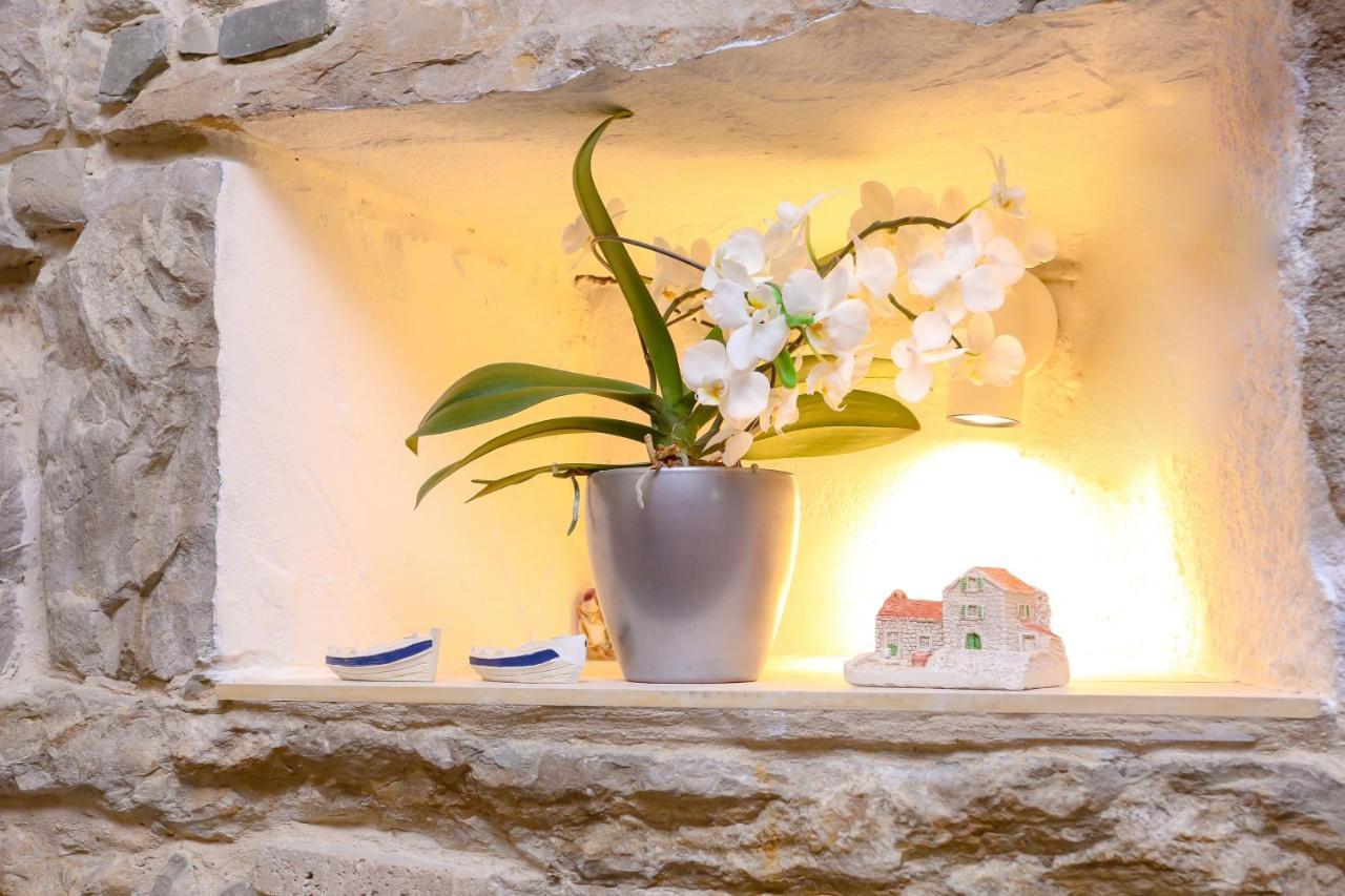 Apartment Dvor Split Bagian luar foto