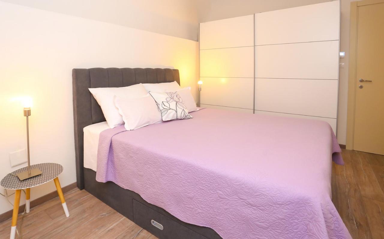 Apartment Dvor Split Bagian luar foto